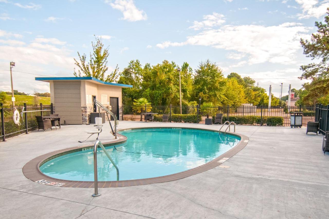 Holiday Inn Express & Suites Jackson Downtown - Coliseum By Ihg Eksteriør billede